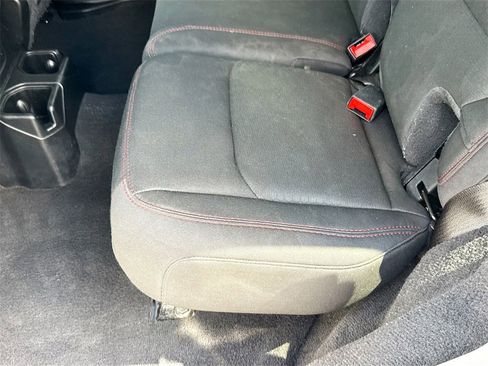 Used 2021 Jeep Wrangler Unlimited Rubicon image 28