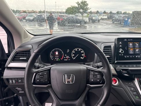 Used 2025 Honda Odyssey EX-L image 10