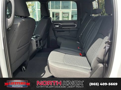 New 2026 RAM 2500 Big Horn AWD/4WD image 12