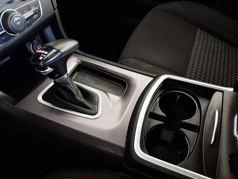 Used 2023 Dodge Charger SXT image 9