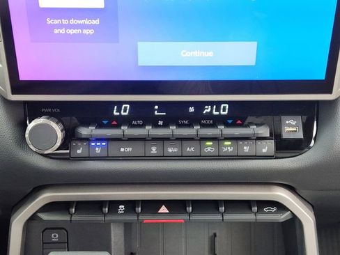 New 2026 Toyota Tundra Limited AWD/4WD image 18
