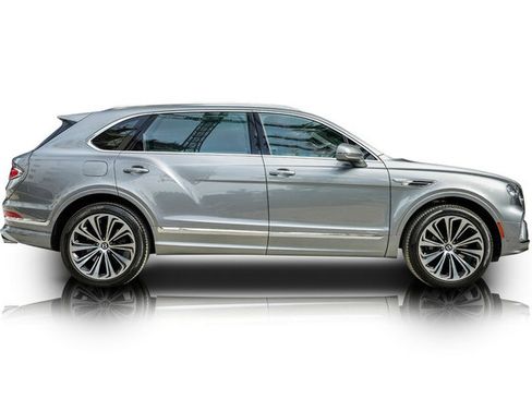 Used 2024 Bentley Bentayga Extended Wheelbase AWD/4WD image 2