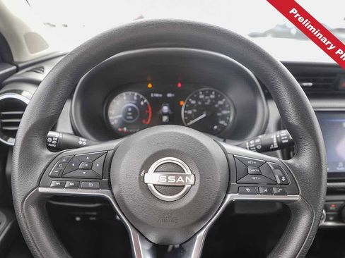 Used 2024 Nissan Kicks SV FWD image 17