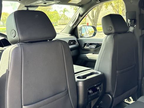 Used 2025 Chevrolet Tahoe LT AWD/4WD image 23