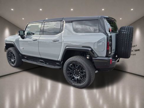 New 2026 GMC Hummer EV SUV AWD/4WD image 7