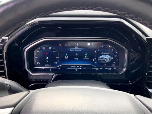 Used 2022 Chevrolet Silverado 1500 LTZ image 25