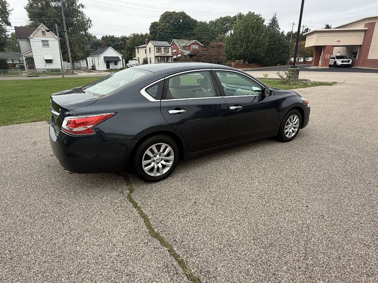 Used 2014 Nissan Altima 2.5 S FWD image 4