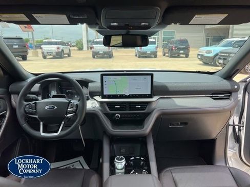 New 2026 Ford Explorer Platinum RWD image 22