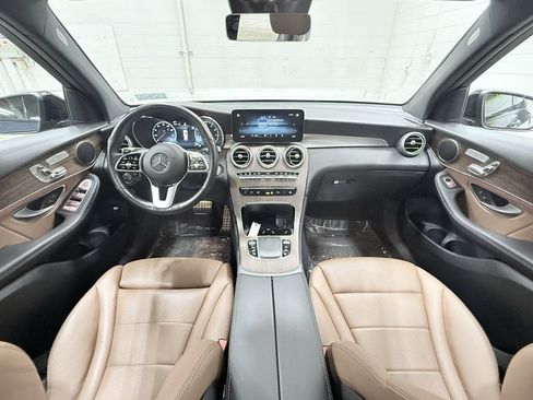 Used 2022 Mercedes-Benz GLC 300 4MATIC w/ AMG Line image 22