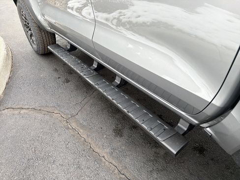 New 2026 GMC Canyon Elevation w/ Convenience Package image 32