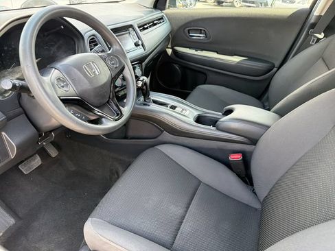 Used 2022 Honda HR-V LX image 18