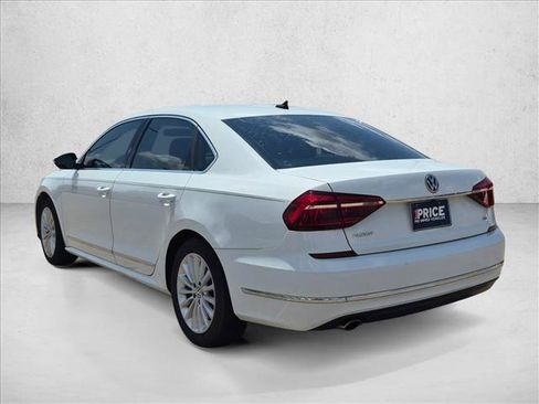 Used 2017 Volkswagen Passat 1.8T SE FWD image 7