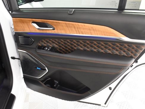 Used 2023 Jeep Grand Cherokee L Summit image 21