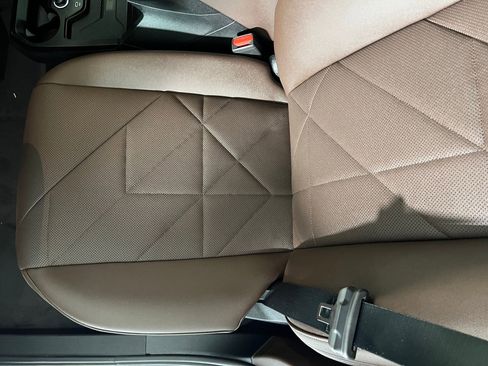 Used 2026 BMW iX xDrive45 image 25