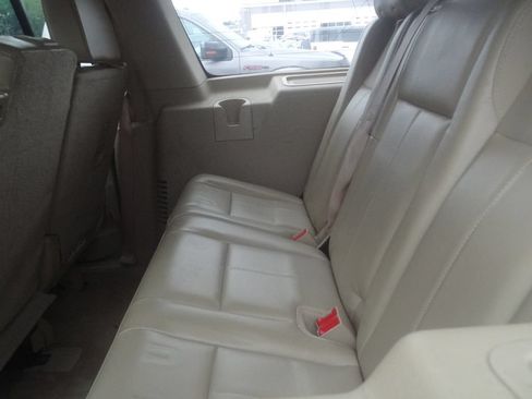 Used 2013 Ford Expedition EL XLT AWD/4WD image 10