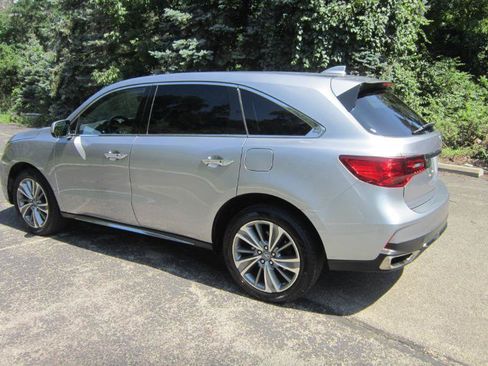 Used 2017 Acura MDX w/ Technology Package AWD/4WD image 23