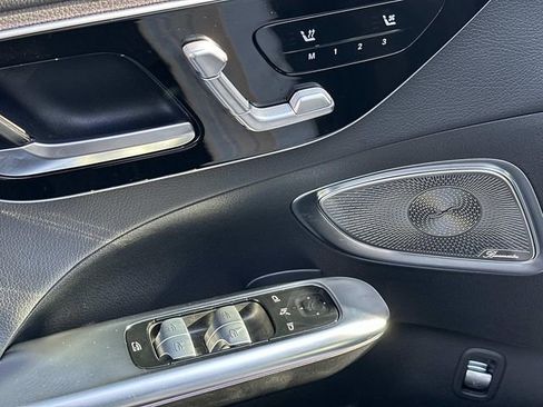 Used 2023 Mercedes-Benz C 300 C 300 image 16