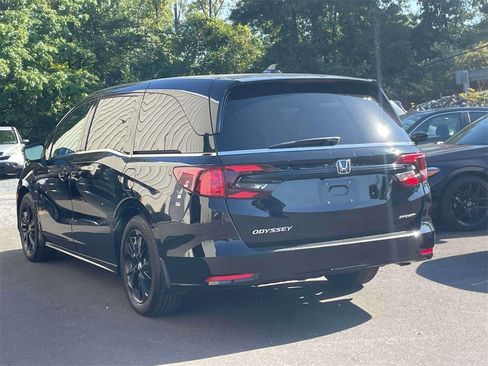 Certified 2023 Honda Odyssey Sport image 6