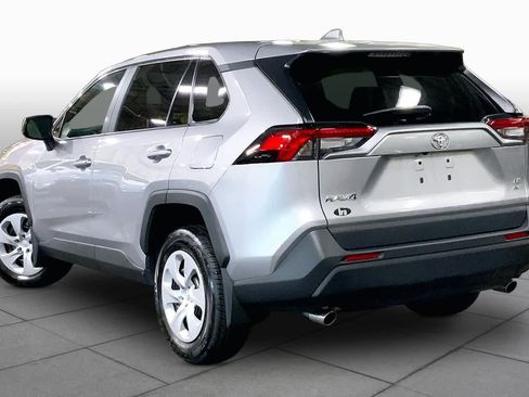 Used 2024 Toyota RAV4 LE AWD/4WD image 12