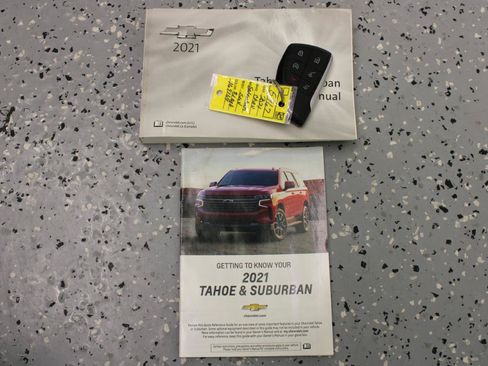 Used 2021 Chevrolet Suburban Z71 w/ Z71 Signature Package AWD/4WD image 90