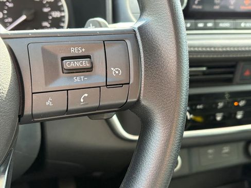 Certified 2023 Nissan Rogue S image 16