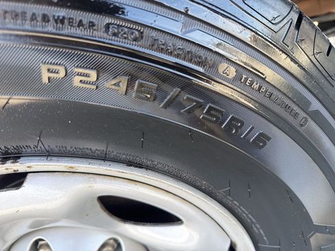 Used 2021 Toyota Tacoma SR w/ SR Convenience Package image 28