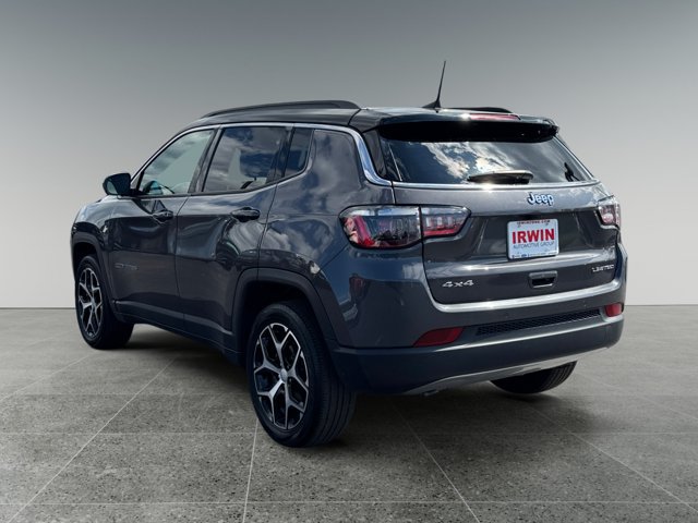 Used 2024 Jeep Compass Limited AWD/4WD image 4