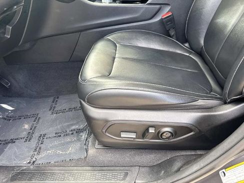 Used 2021 Jeep Grand Cherokee L Limited RWD image 19