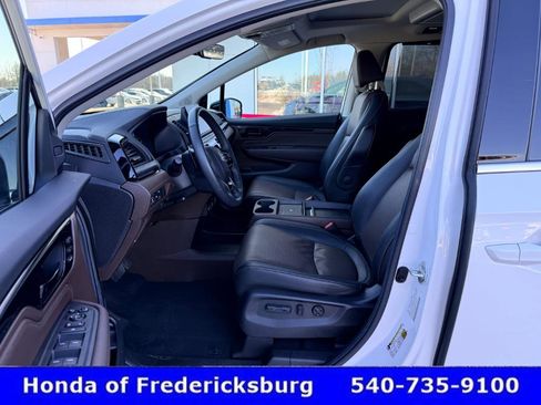 Certified 2025 Honda Odyssey Elite image 35