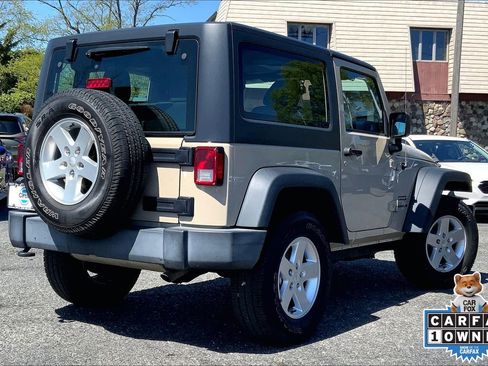 Used 2016 Jeep Wrangler Sport w/ Quick Order Package 24S AWD/4WD image 12