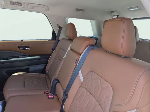 New 2026 Nissan Pathfinder Platinum AWD/4WD image 10