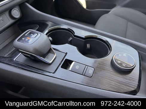 Used 2024 Nissan Rogue S image 19