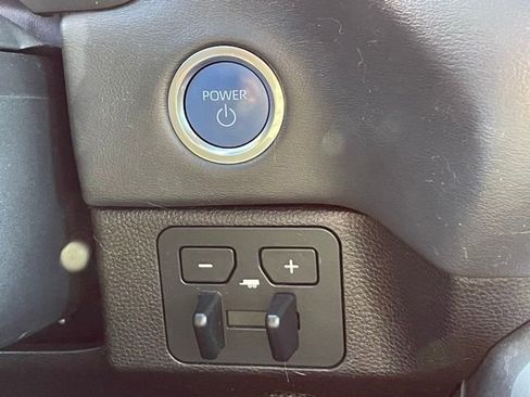 Used 2024 Toyota Sequoia Platinum image 25