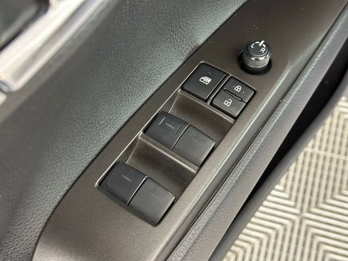 Used 2023 Toyota Camry SE FWD image 30