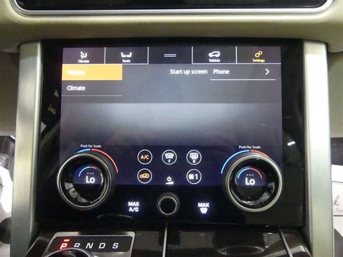 Used 2018 Land Rover Range Rover HSE image 48