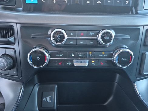 New 2025 Ford F150 XLT w/ Equipment Group 302A MID AWD/4WD image 34