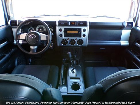 Used 2007 Toyota FJ Cruiser 4WD image 26