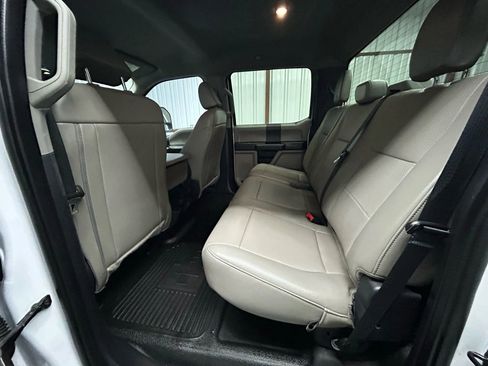 Used 2022 Ford F250 XL w/ Power Equipment Group image 10