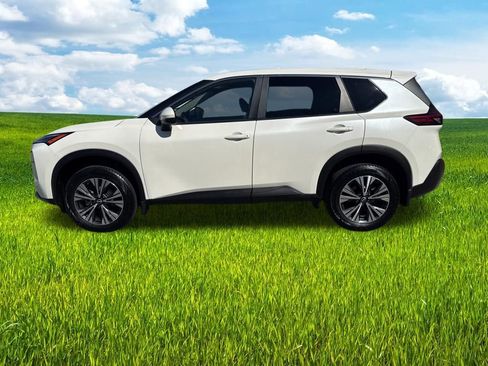 Used 2023 Nissan Rogue SV image 8
