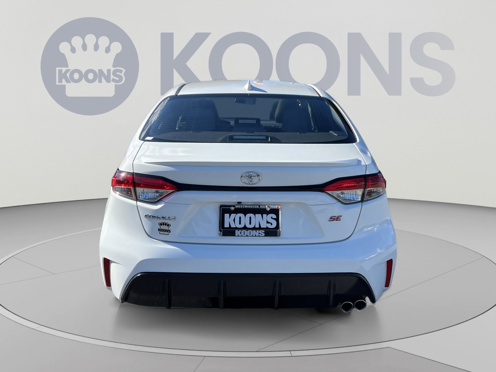 Used 2024 Toyota Corolla SE w/ SE Premium Package FWD image 5