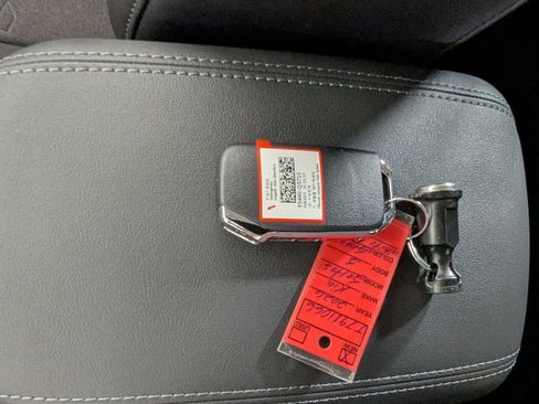 New 2026 Kia Seltos S image 25