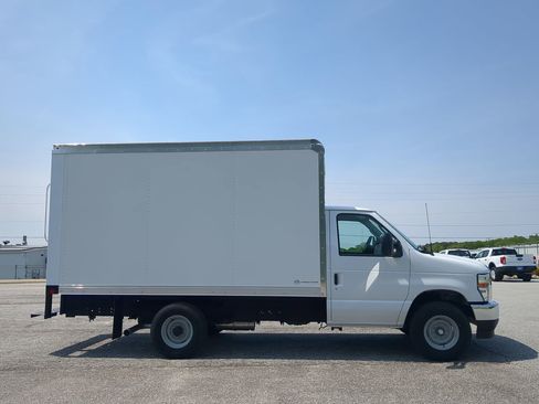 New 2026 Ford E-350 and Econoline 350 Super Duty w/ Power Equipment Group RWD image 2