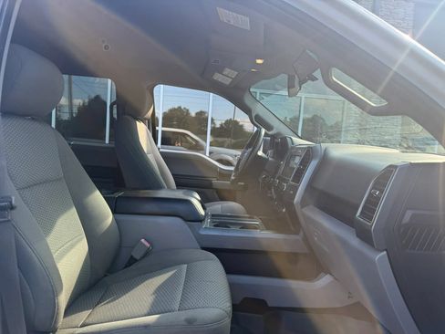 Used 2018 Ford F150 XLT w/ Equipment Group 302A Luxury AWD/4WD image 12