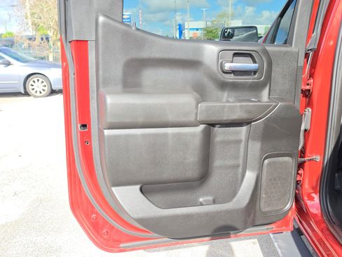 Used 2021 Chevrolet Silverado 1500 LT RWD image 13