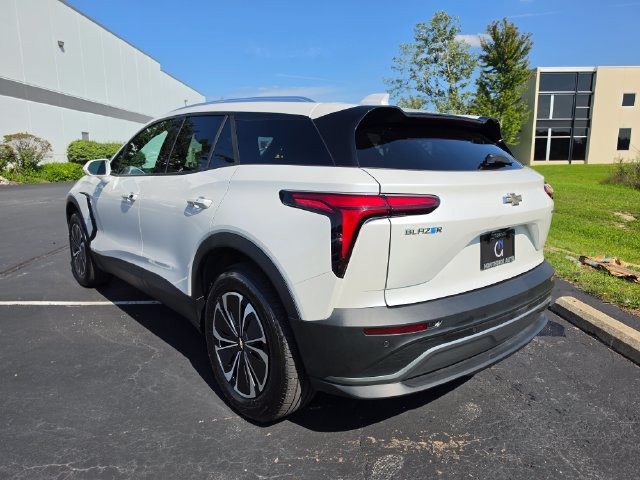 Used 2024 Chevrolet Blazer EV LT AWD/4WD image 13