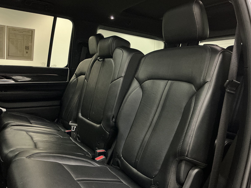 Used 2022 Jeep Wagoneer Series II w/ Premium Group I AWD/4WD image 23