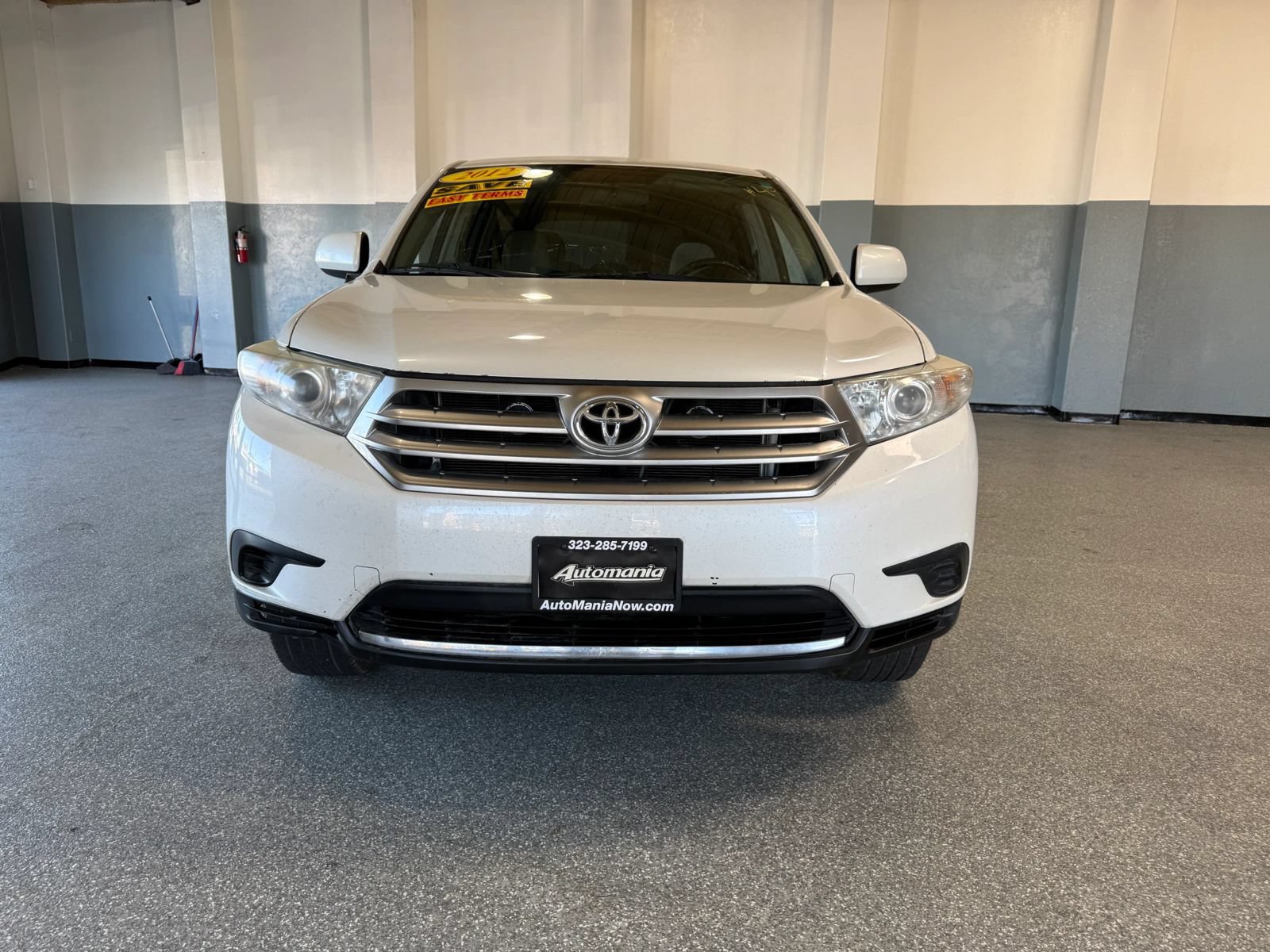 Used 2012 Toyota Highlander FWD image 2
