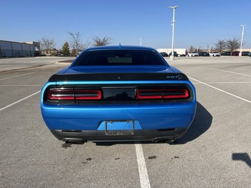 Used 2016 Dodge Challenger SRT Hellcat image 9