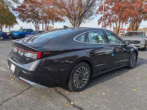 New 2025 Hyundai Sonata SEL image 4
