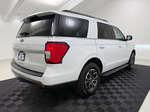 Used 2022 Ford Expedition XLT AWD/4WD image 17